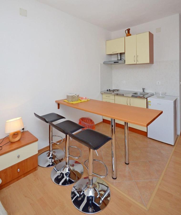Apartments Luka Uble Exterior foto