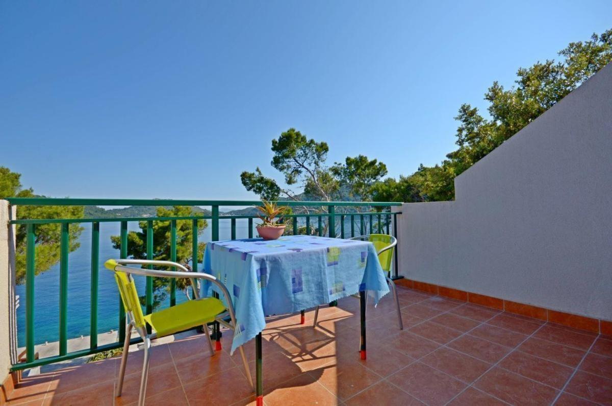 Apartments Luka Uble Exterior foto