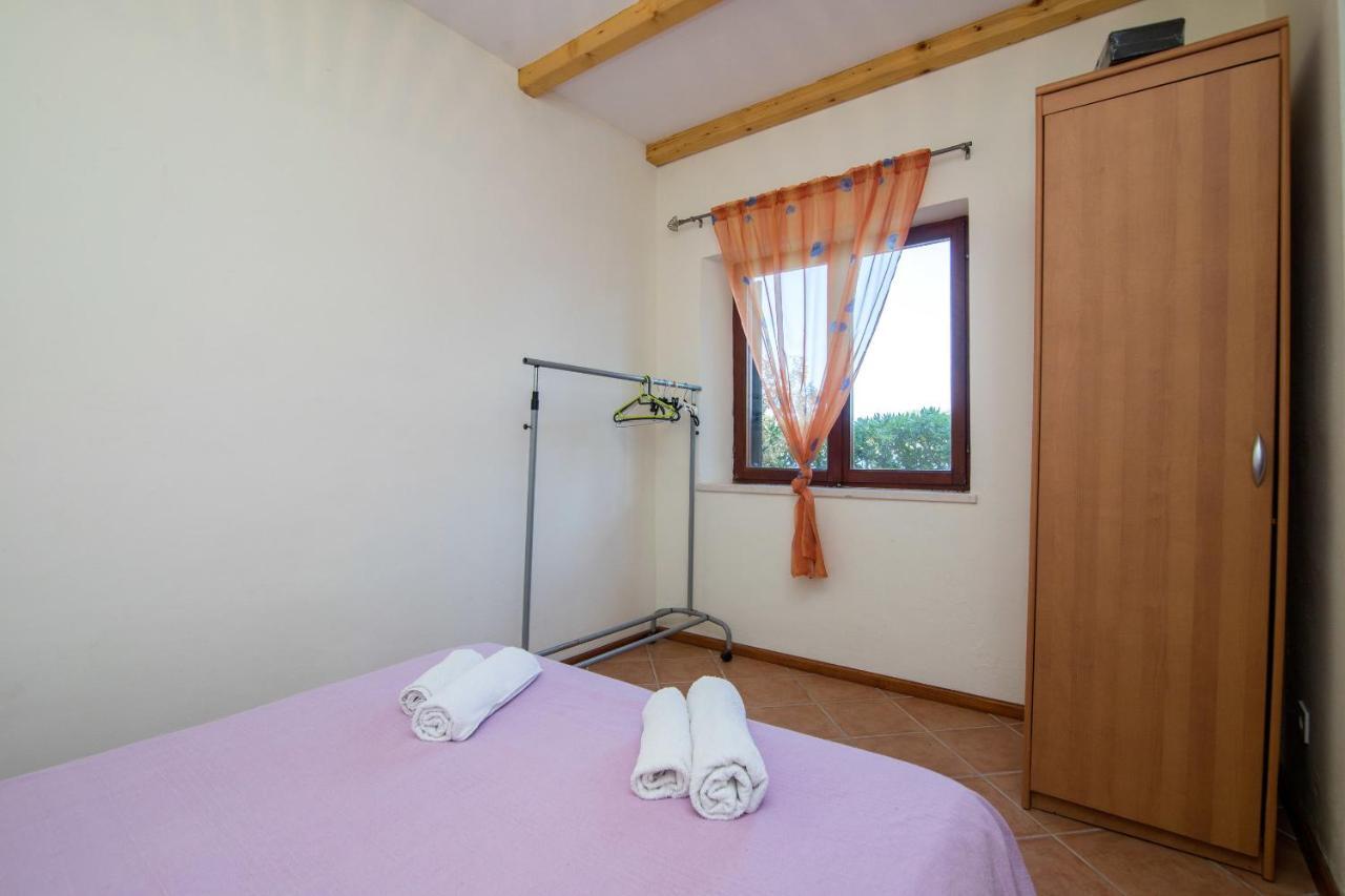 Apartments Luka Uble Exterior foto