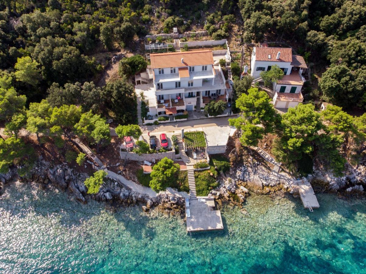Apartments Luka Uble Exterior foto