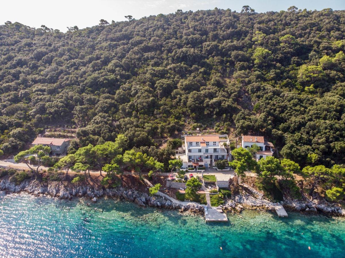Apartments Luka Uble Exterior foto